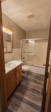 1933 Wilby Road Albert Lea MN 56007