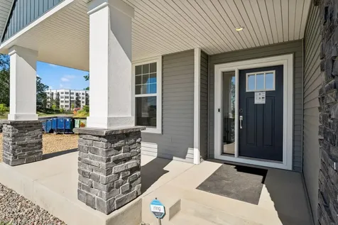 4024 Heath Avenue N Oakdale MN 55128