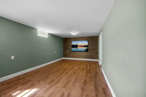 2736 Mcnair Drive N Robbinsdale MN 55422