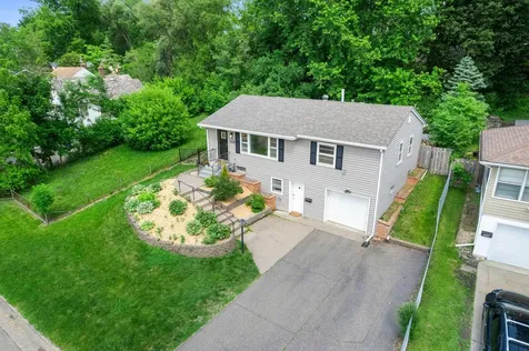 2736 Mcnair Drive N Robbinsdale MN 55422