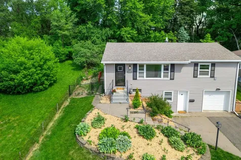 2736 Mcnair Drive N Robbinsdale MN 55422