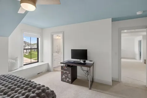 5860 Club Valley Road Excelsior MN 55331