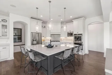 5860 Club Valley Road Excelsior MN 55331