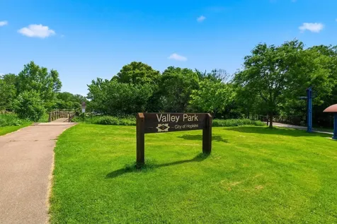 908 9th Avenue S Hopkins MN 55343