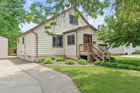 1345 S Main Street Zumbrota MN 55992