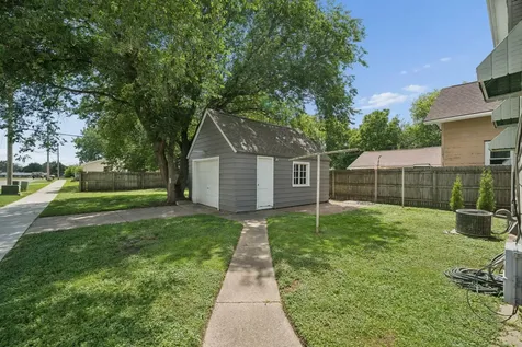 301 11th Avenue SW Austin MN 55912