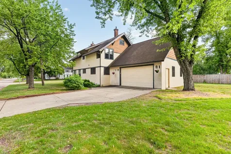 723 N 6th Street Brainerd MN 56401
