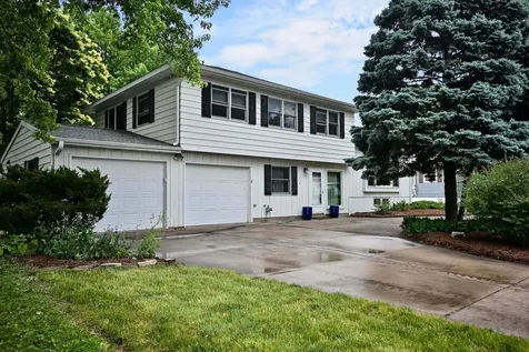 418 Hiawatha Boulevard Winona MN 55987