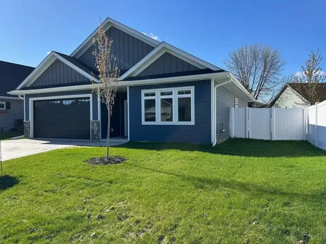 1118 Village Street SE New Prague MN 56071