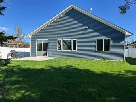 1118 Village Street SE New Prague MN 56071