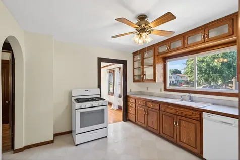 556 5th Avenue S South Saint Paul MN 55075