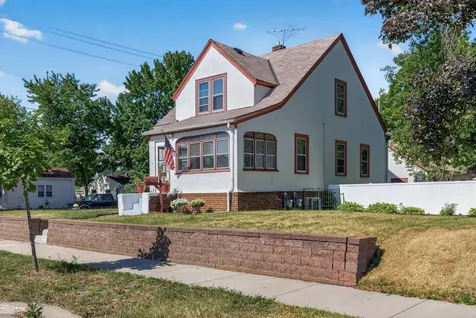 556 5th Avenue S South Saint Paul MN 55075