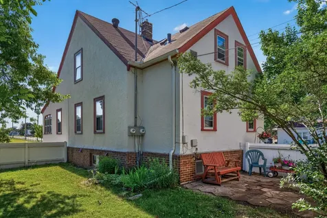 556 5th Avenue S South Saint Paul MN 55075