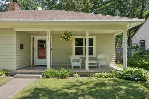 1206 Kilian Boulevard SE Saint Cloud MN 56304
