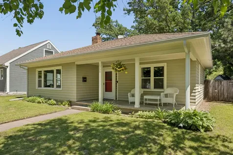 1206 Kilian Boulevard SE Saint Cloud MN 56304
