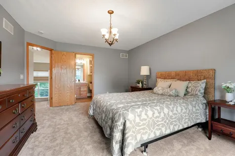 2186 Woodcrest Drive Woodbury MN 55129
