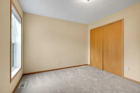 2186 Woodcrest Drive Woodbury MN 55129