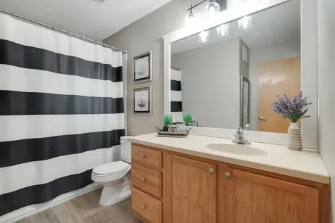 2186 Woodcrest Drive Woodbury MN 55129