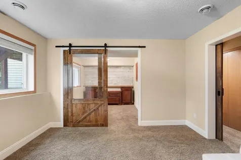2186 Woodcrest Drive Woodbury MN 55129