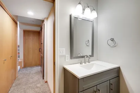 2186 Woodcrest Drive Woodbury MN 55129