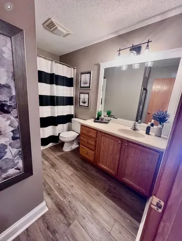 2186 Woodcrest Drive Woodbury MN 55129