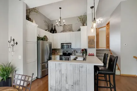 2186 Woodcrest Drive Woodbury MN 55129