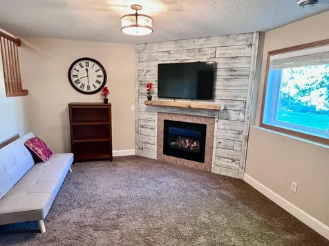 2186 Woodcrest Drive Woodbury MN 55129