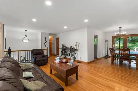 8 Imperial Drive E West Saint Paul MN 55118