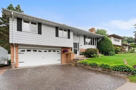 8 Imperial Drive E West Saint Paul MN 55118