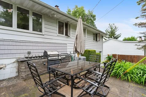 8 Imperial Drive E West Saint Paul MN 55118