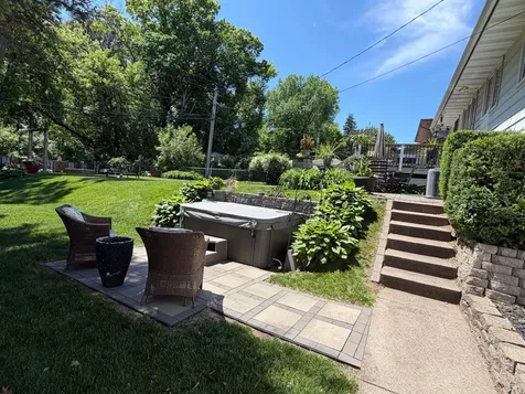 8 Imperial Drive E West Saint Paul MN 55118