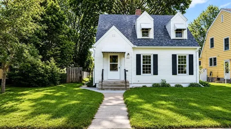 221 9th Avenue N Hopkins MN 55343