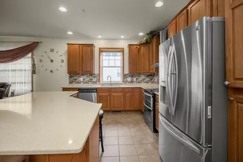 1691 Village Trail E Maplewood MN 55109