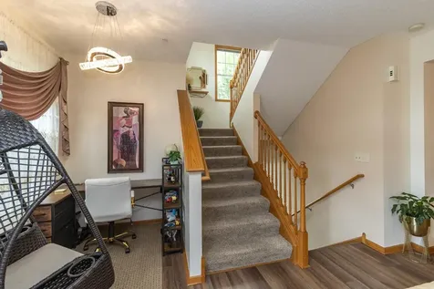 1691 Village Trail E Maplewood MN 55109