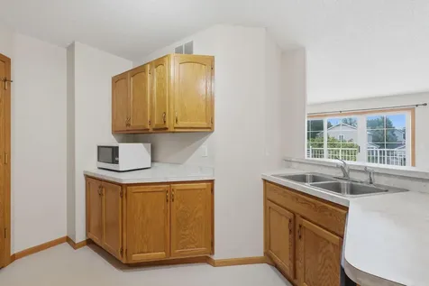 2213 E 117th Street Burnsville MN 55337