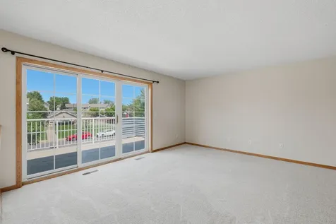 2213 E 117th Street Burnsville MN 55337