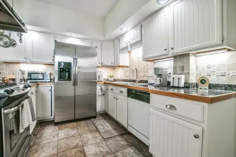566 Marshall Avenue Saint Paul MN 55102