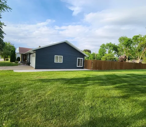1105 5th Avenue SW Pipestone MN 56164