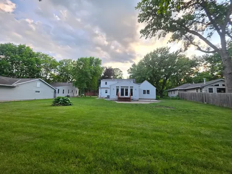 723 S 4th Street Le Sueur MN 56058