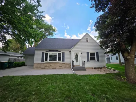 723 S 4th Street Le Sueur MN 56058