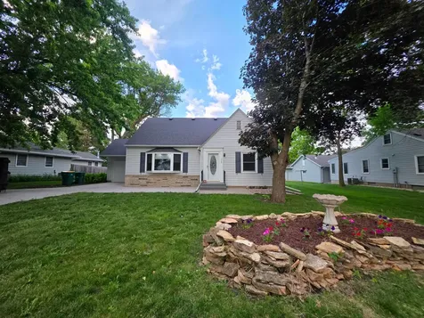 723 S 4th Street Le Sueur MN 56058