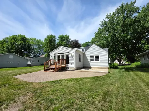 723 S 4th Street Le Sueur MN 56058