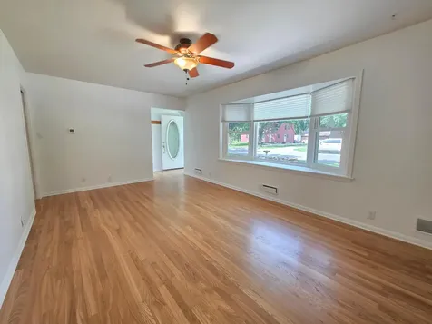 723 S 4th Street Le Sueur MN 56058