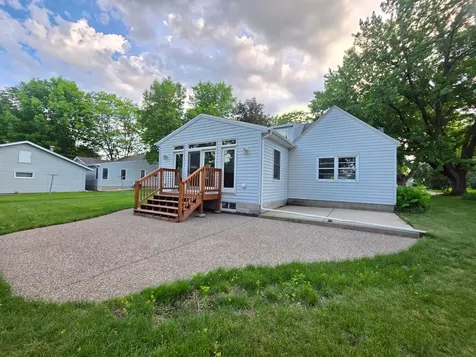 723 S 4th Street Le Sueur MN 56058