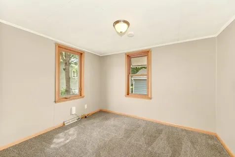 32 10th Street NW Rochester MN 55901