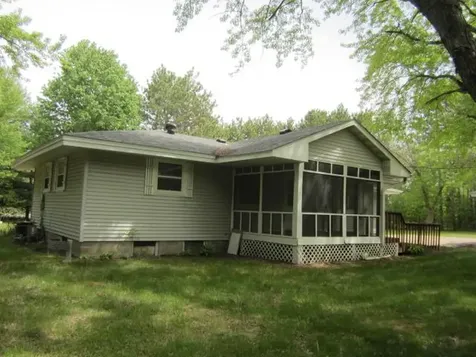 1064 273rd Avenue NE Isanti MN 55040