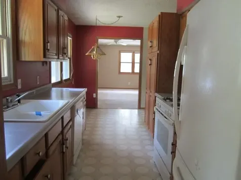 1064 273rd Avenue NE Isanti MN 55040