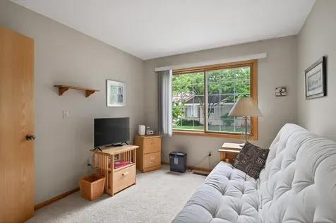 515 Lovell Avenue Roseville MN 55113