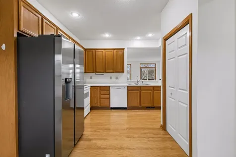 15156 Dundee Avenue Apple Valley MN 55124