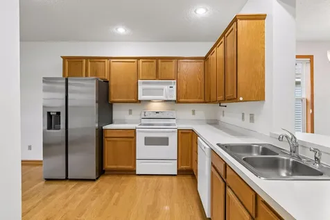 15156 Dundee Avenue Apple Valley MN 55124